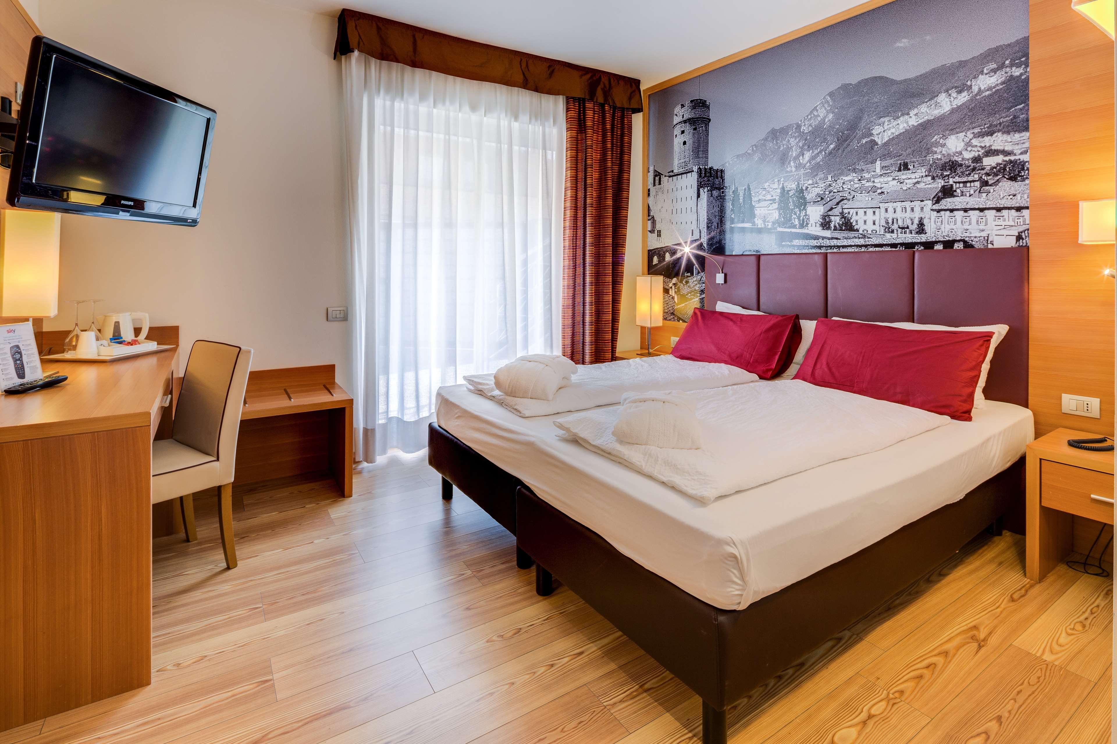 Best Western Hotel Adige Trento Kültér fotó